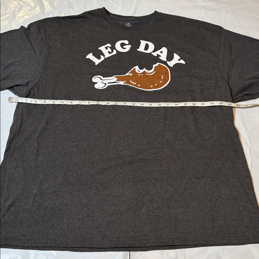 Leg Day Turkey Leg Funny Gym Graphic Tee Men’s 2XL Gray - Picture 4 of 7